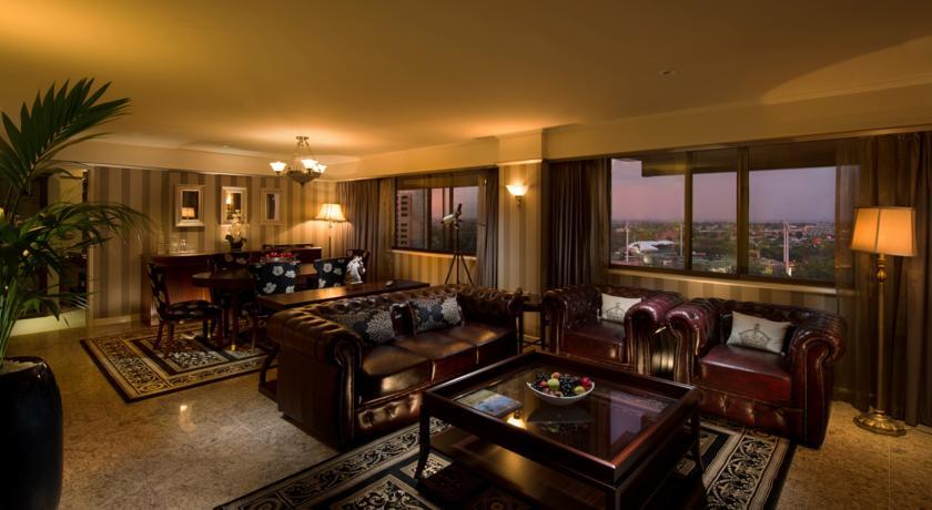 Stamford Plaza Adelaide Hotel Ngoại thất bức ảnh A suite at the Four Seasons Hotel, Cairo
